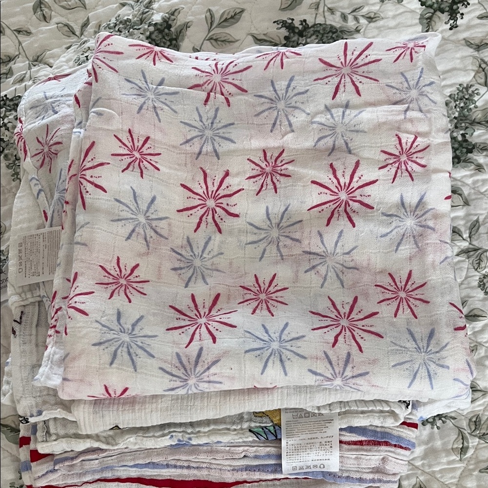 aden + anais White Blanket with Red and Blue Starburst